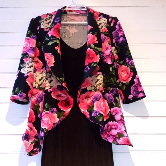 Floral Blazer - Picture 3 of 8